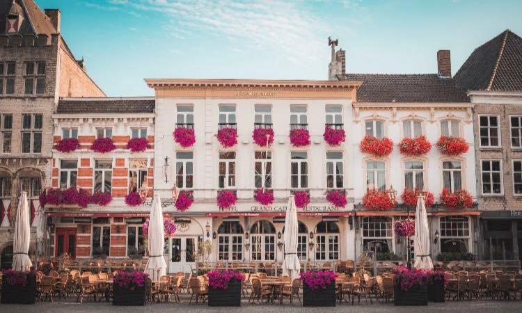 Grand Cafe De Bourgondier Hotel