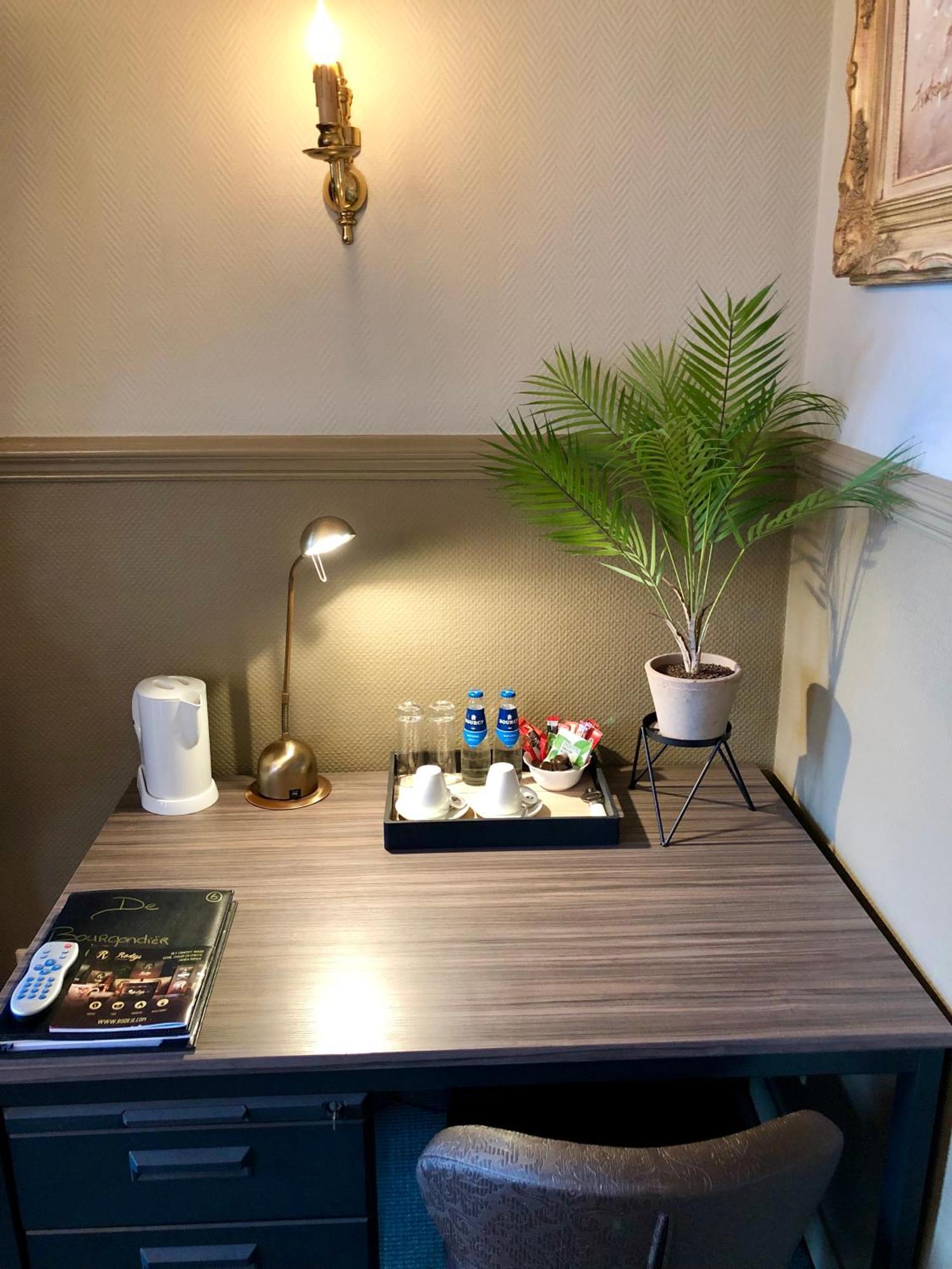 Grand Cafe De Bourgondier Hotel